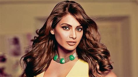 Bipasha Tube Search (32 videos)